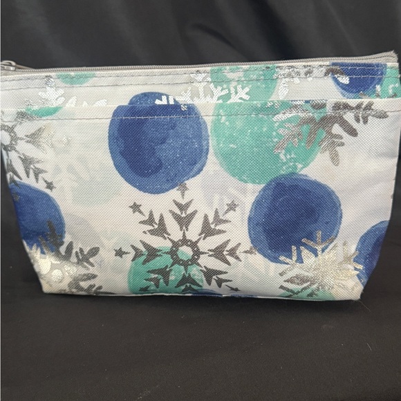 Thirty-One Clear Clip Zipper Pouch in Snowflake Sparkles | NWOP - Picture 2 of 5